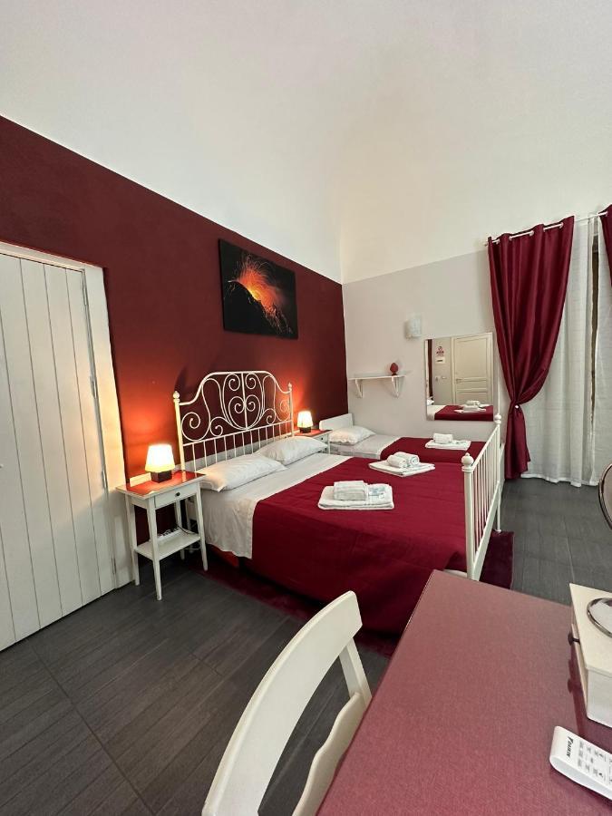 Etna Rooms Catánia Buitenkant foto