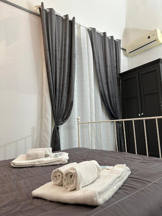 Etna Rooms Catánia Buitenkant foto